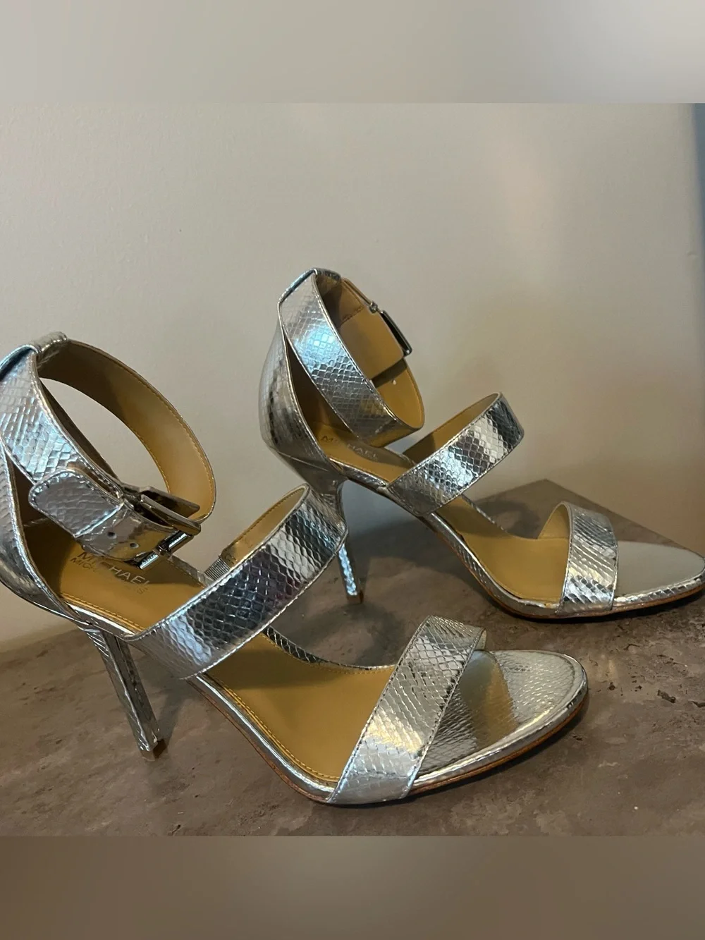 MICHAEL KORS AMAL SNAKESKIN HEELS 9.5